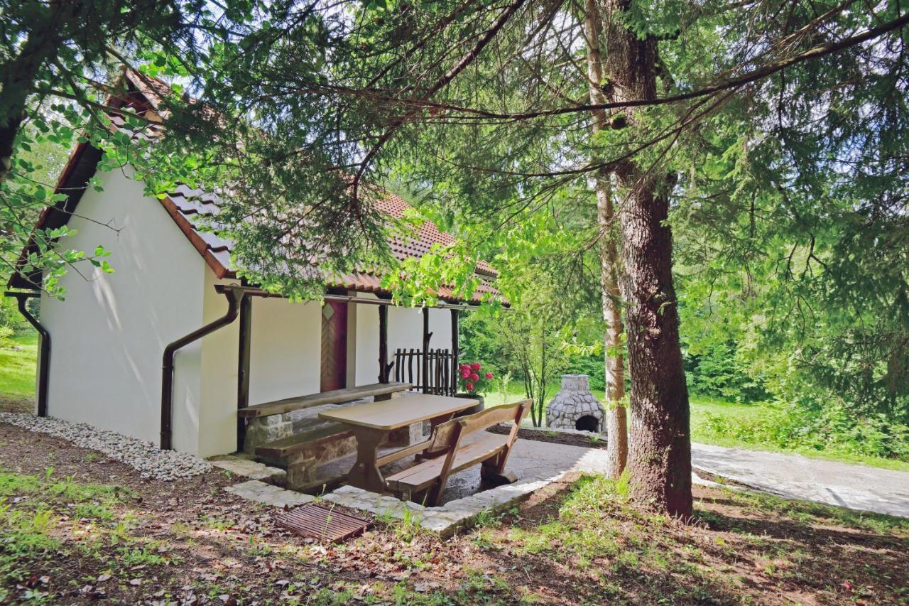 ブルフニカ Forest Houseヴィラ エクステリア 写真